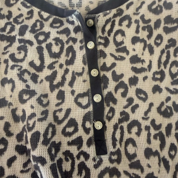 Victoria's Secret Animal Print Pajamas - Picture 5 of 8